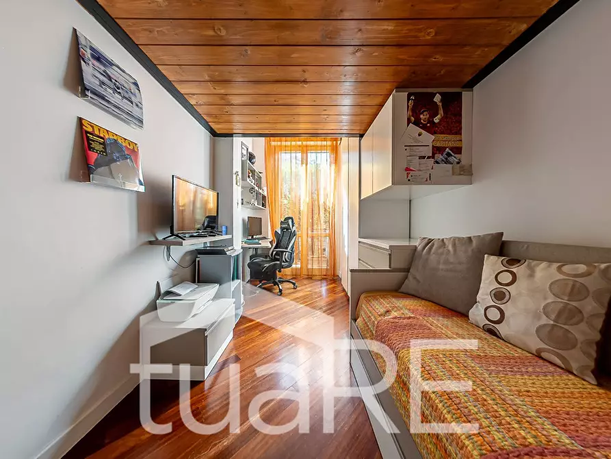 Immagine 11 di Appartamento in vendita  in Via Girolamo Nisio a Roma