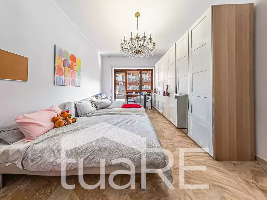 Immagine 8 di Appartamento in vendita  in Via Degli Orti Di Trastevere a Roma