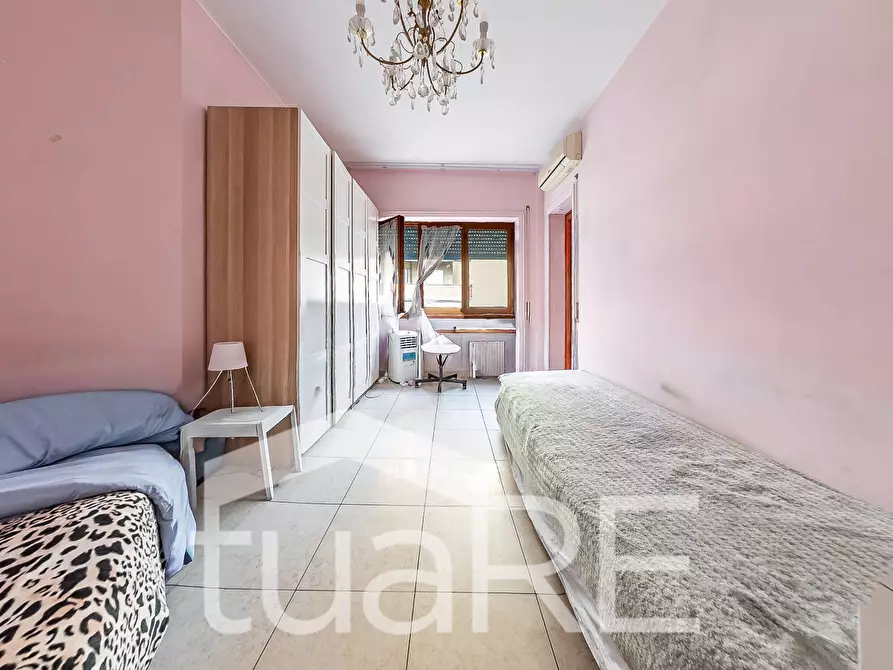 Immagine 11 di Appartamento in vendita  in Via Degli Orti Di Trastevere a Roma