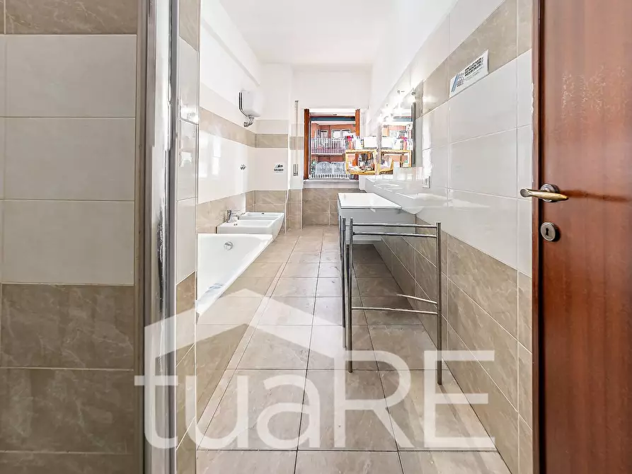 Immagine 16 di Appartamento in vendita  in Via Degli Orti Di Trastevere a Roma