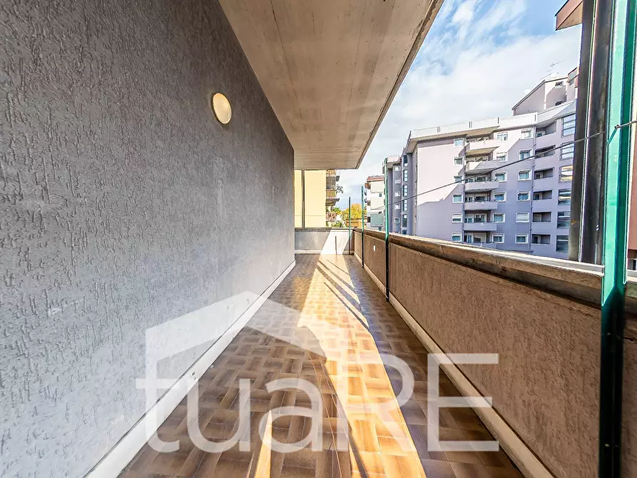 Immagine 22 di Appartamento in vendita  in Via Degli Orti Di Trastevere a Roma