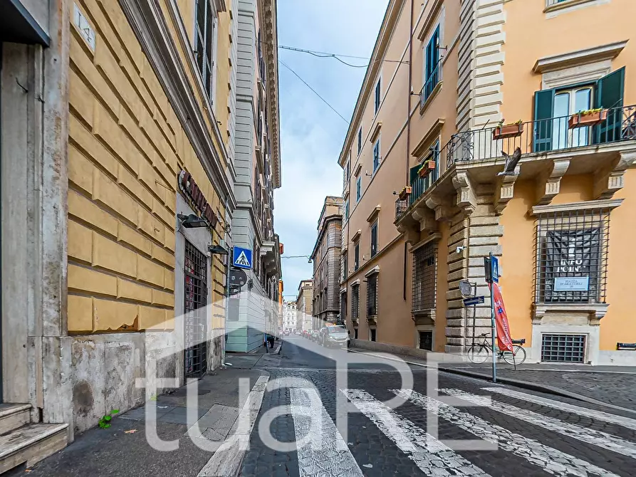 Immagine 7 di Magazzino in vendita  in Via D'aracoeli a Roma