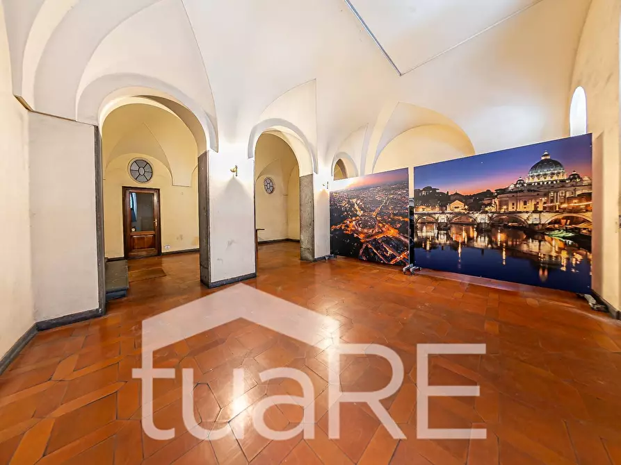 Immagine 10 di Magazzino in vendita  in Via D'aracoeli a Roma