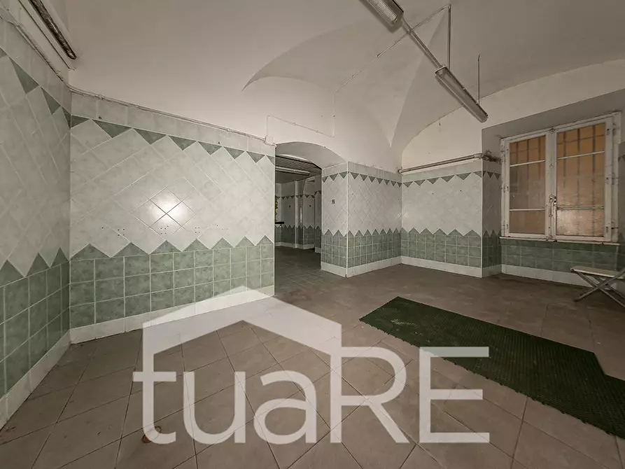 Immagine 14 di Negozio in vendita  in Via Paolo Emilio a Roma