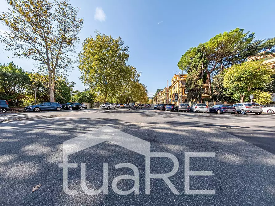 Immagine 16 di Appartamento in vendita  in Via Cesare Fracassini a Roma