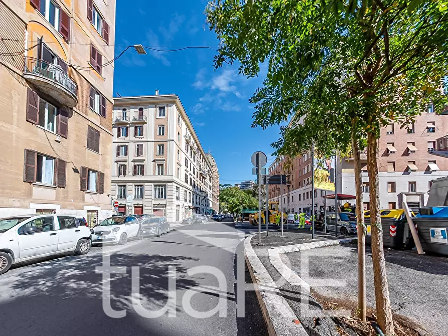 Immagine 18 di Appartamento in vendita  in Via Cesare Fracassini a Roma