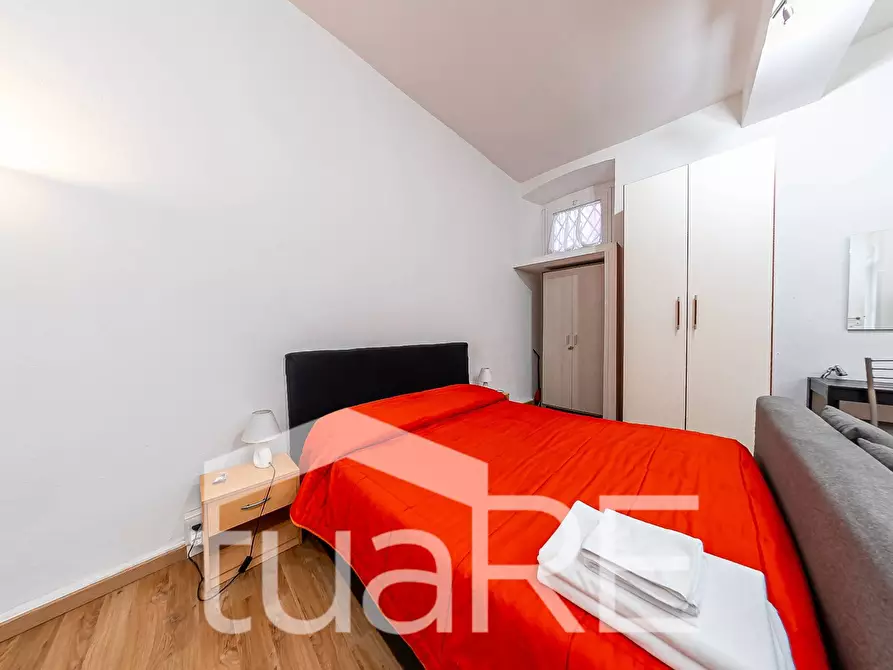 Immagine 7 di Appartamento in vendita  in Piazza Di San Cosimato a Roma