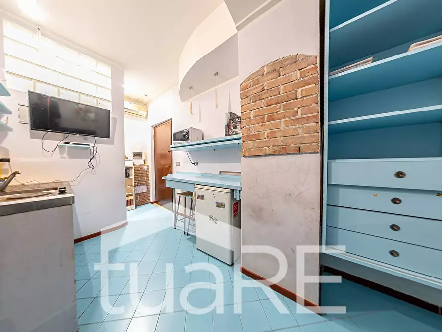 Immagine 3 di Appartamento in vendita  in Via Della Scala a Roma