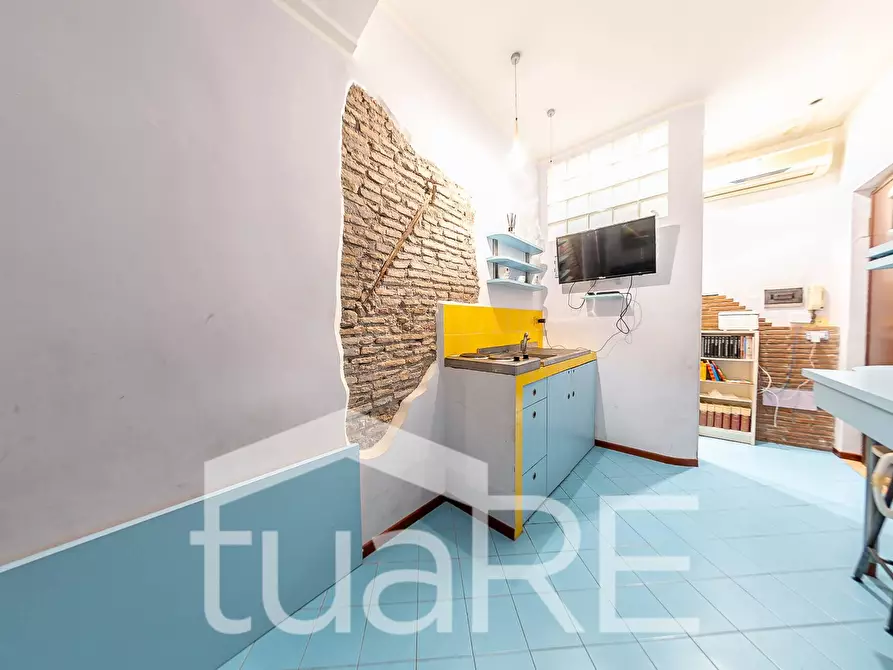 Immagine 15 di Appartamento in vendita  in Via Della Scala a Roma