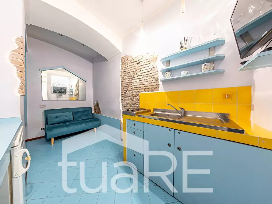 Immagine 16 di Appartamento in vendita  in Via Della Scala a Roma