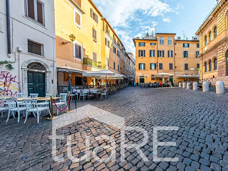 Immagine 18 di Appartamento in vendita  in Via Della Scala a Roma