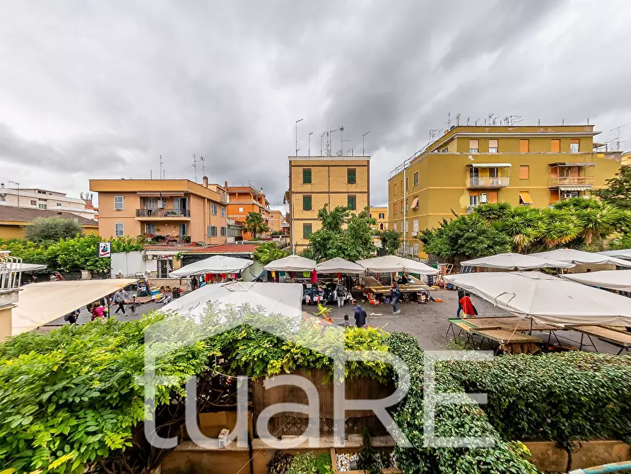 Immagine 14 di Appartamento in vendita  in Via Urbano II a Roma