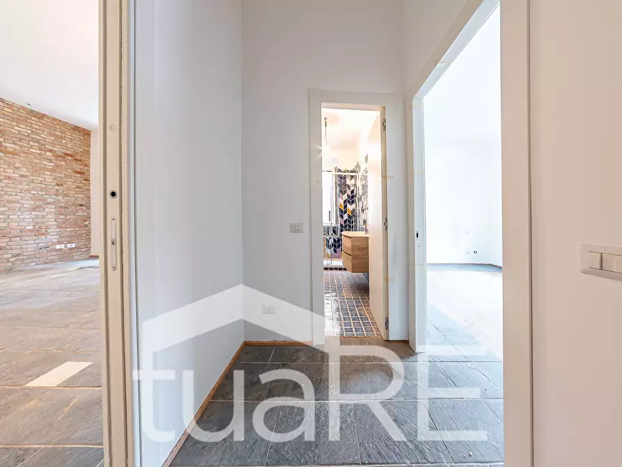 Immagine 19 di Appartamento in vendita  in Via Urbano II a Roma