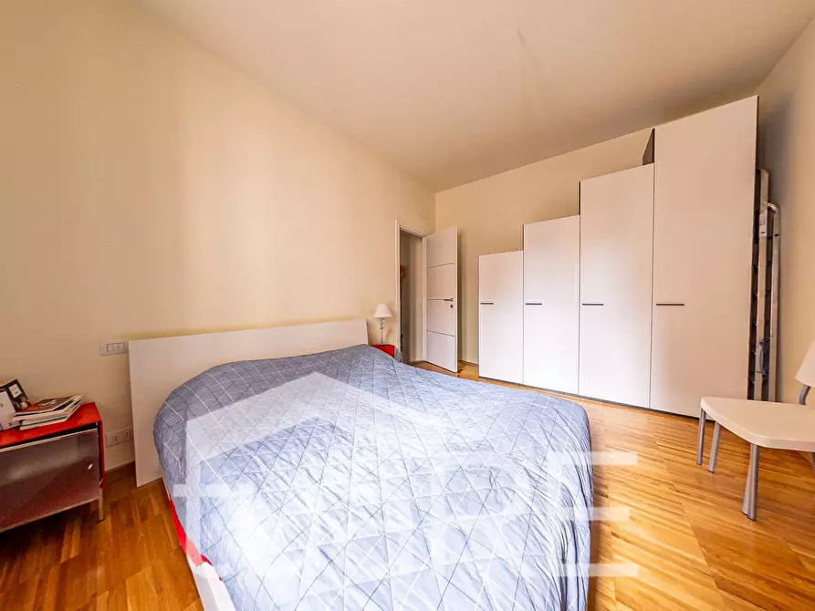 Immagine 6 di Appartamento in vendita  in Via Urbano II a Roma