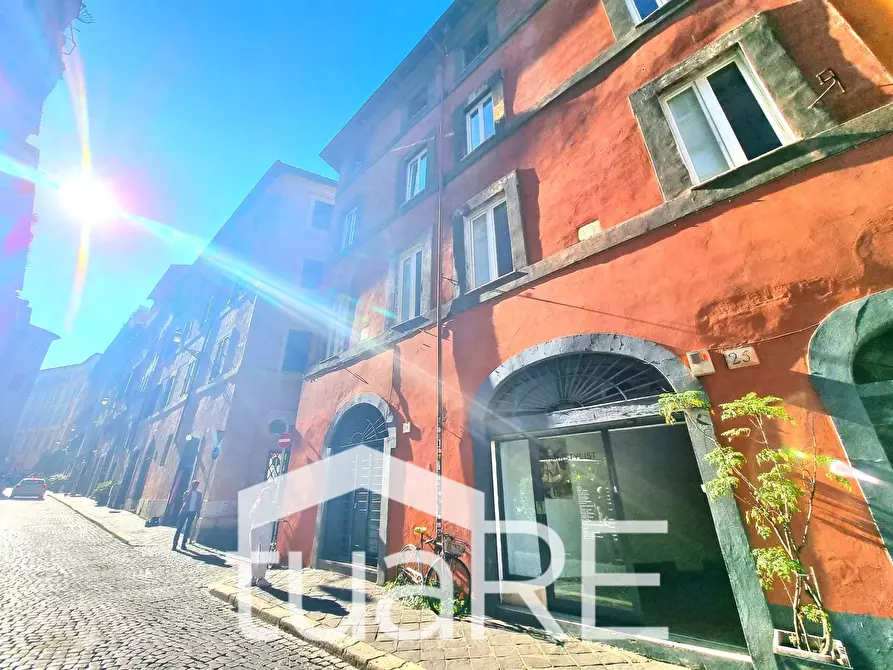 Immagine 11 di Negozio in vendita  in Via Di Panico a Roma