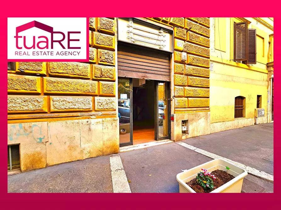 Immagine 1 di Negozio in vendita  in Via Paolo Emilio a Roma