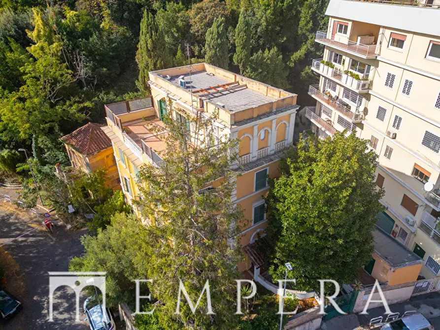 Immagine 10 di Palazzo in affitto  in Via Trionfale a Roma