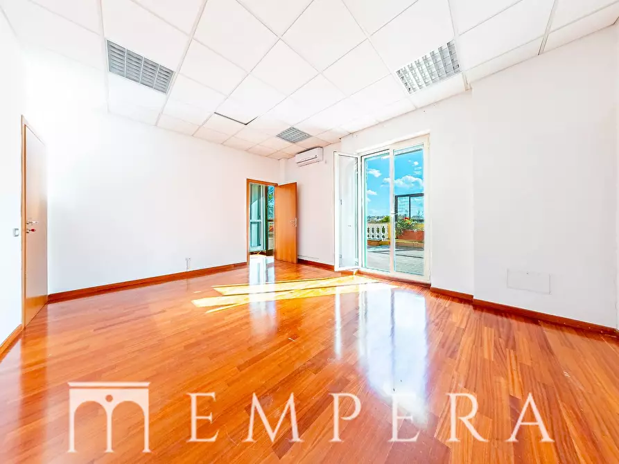 Immagine 16 di Palazzo in affitto  in Via Trionfale a Roma