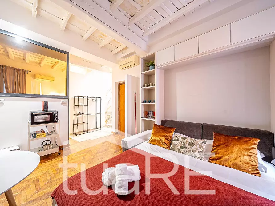 Immagine 18 di Appartamento in vendita  in Piazza Trilussa a Roma