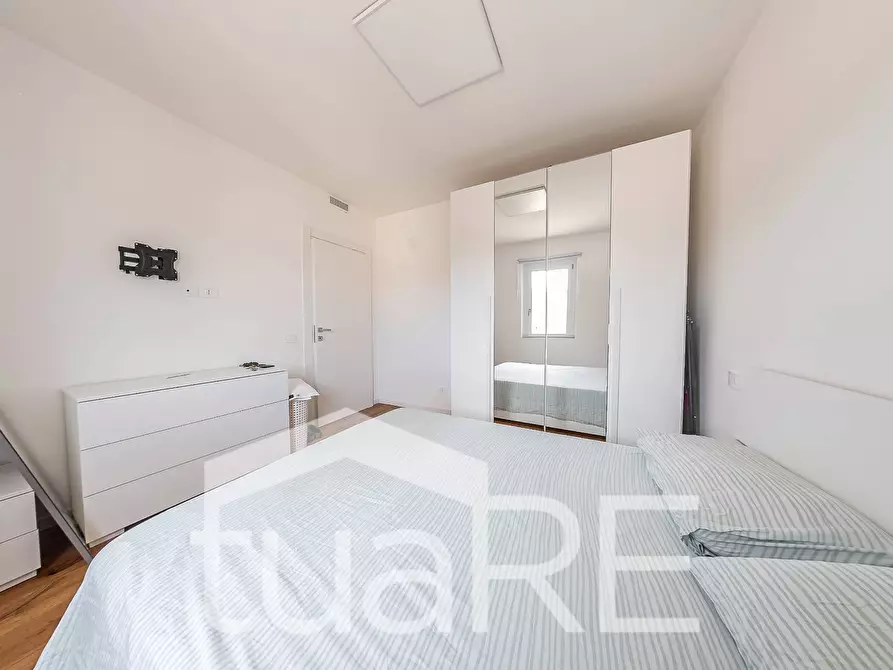 Immagine 24 di Attico in vendita  in Via Di Trasone a Roma