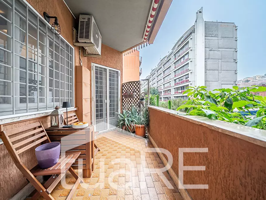 Immagine 5 di Appartamento in vendita  in Via Degli Orti Di Trastevere a Roma