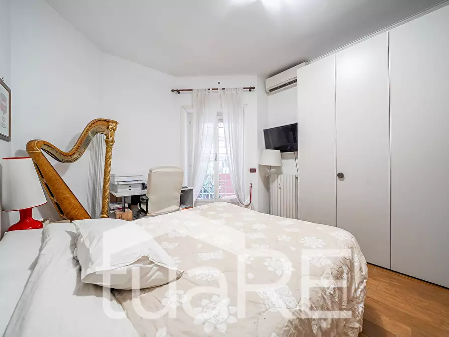 Immagine 10 di Appartamento in vendita  in Via Degli Orti Di Trastevere a Roma