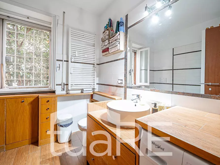 Immagine 15 di Appartamento in vendita  in Via Degli Orti Di Trastevere a Roma