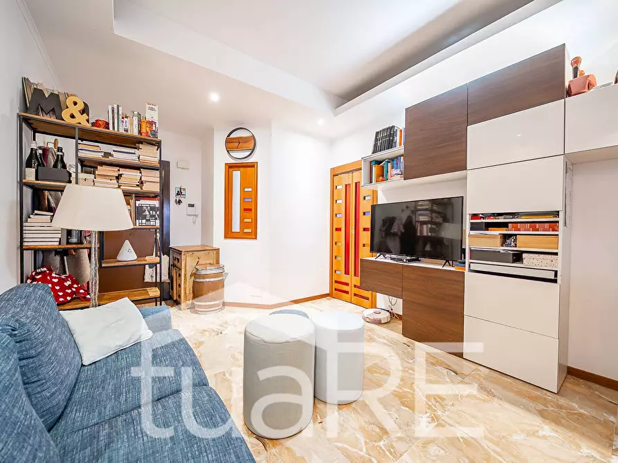 Immagine 19 di Appartamento in vendita  in Via Degli Orti Di Trastevere a Roma