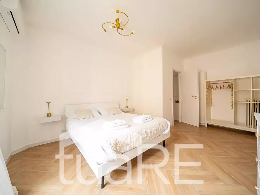 Immagine 3 di Appartamento in vendita  in Via Di Santa Maria Ausiliatrice a Roma