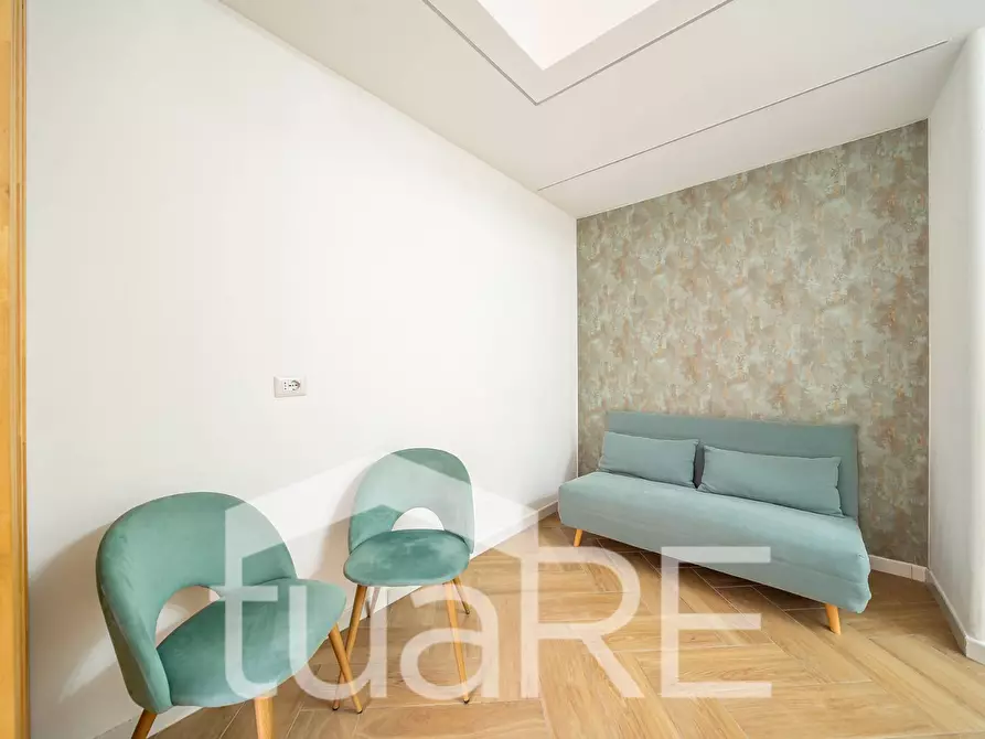 Immagine 10 di Appartamento in vendita  in Via Di Santa Maria Ausiliatrice a Roma