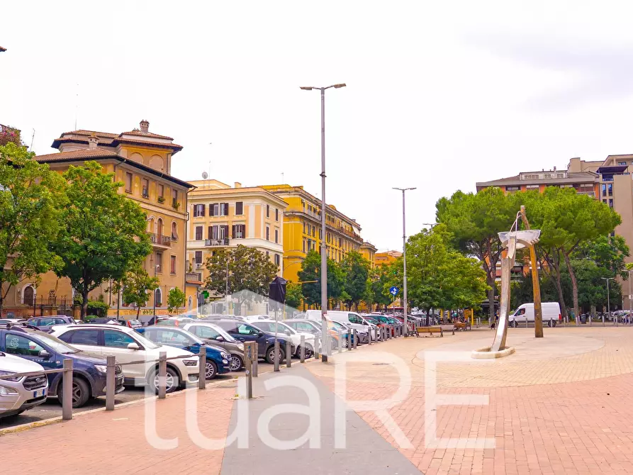 Immagine 6 di Appartamento in vendita  in via ettore rolli a Roma