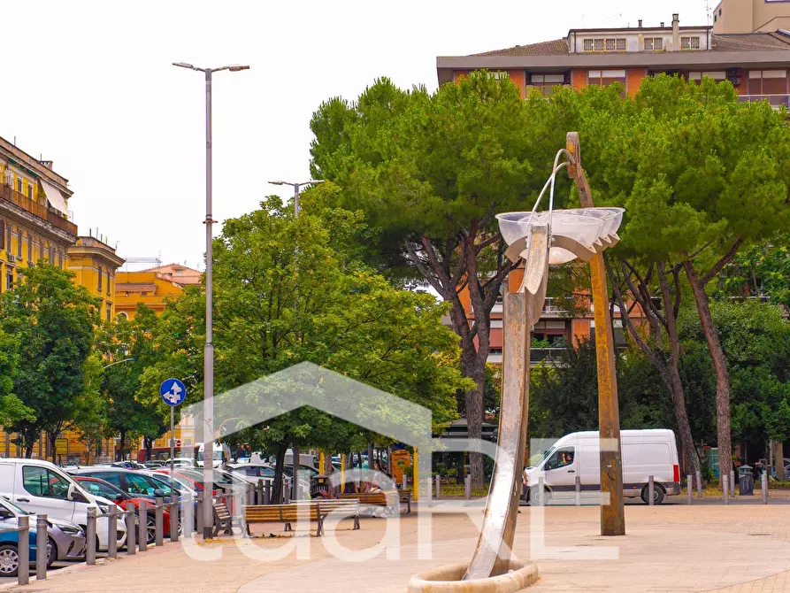 Immagine 10 di Appartamento in vendita  in via ettore rolli a Roma