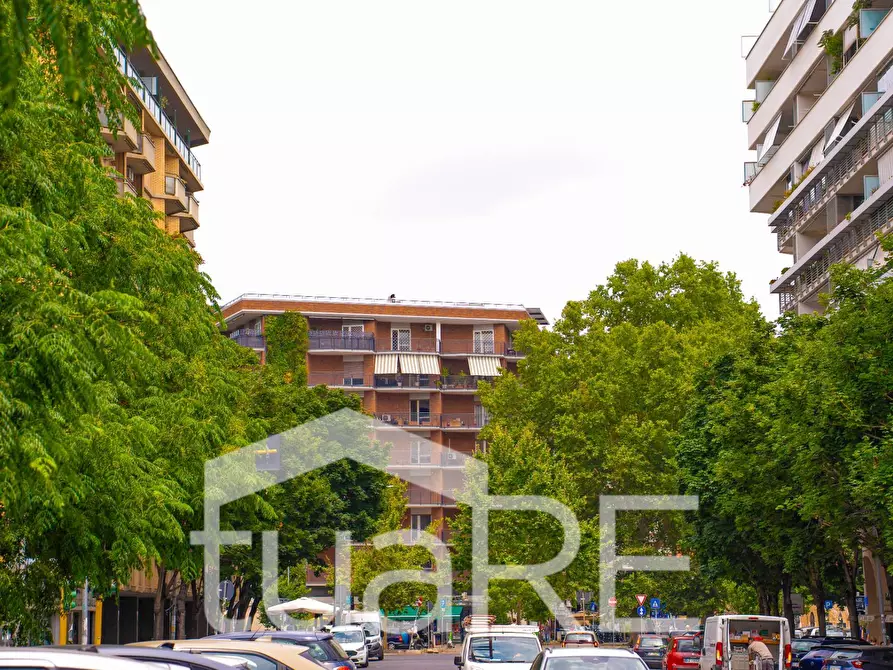Immagine 12 di Appartamento in vendita  in via ettore rolli a Roma