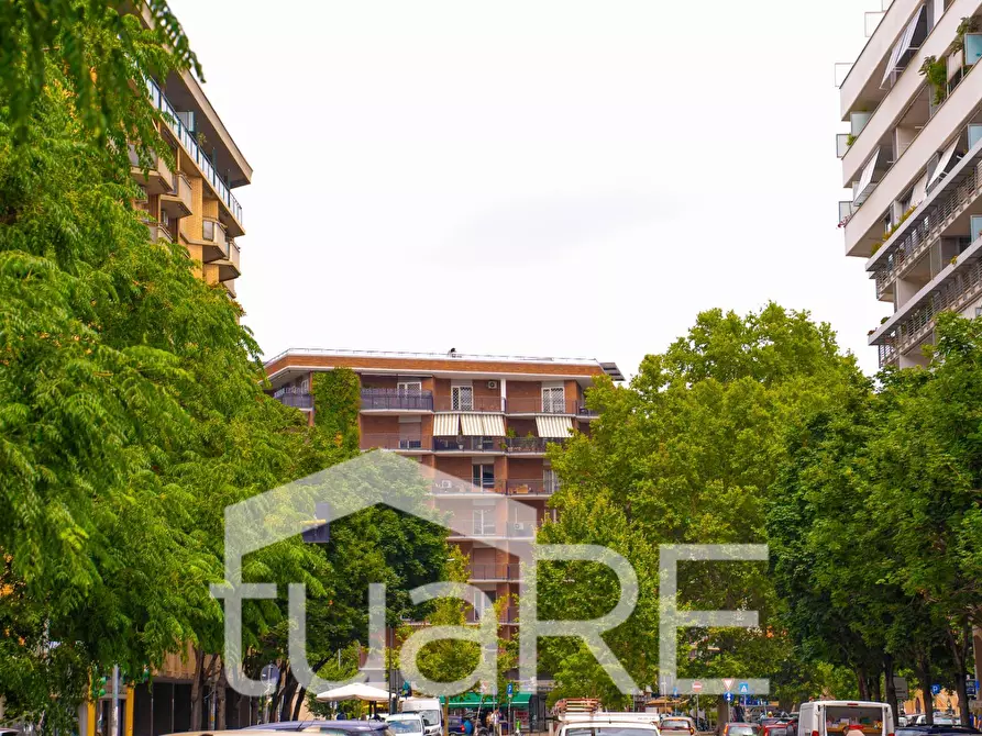 Immagine 13 di Appartamento in vendita  in via ettore rolli a Roma