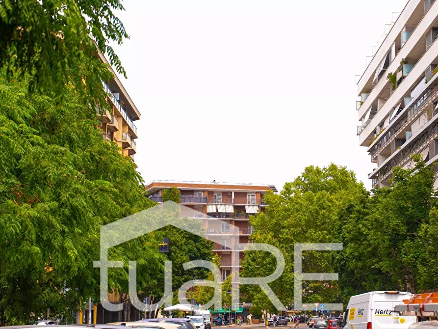 Immagine 15 di Appartamento in vendita  in via ettore rolli a Roma