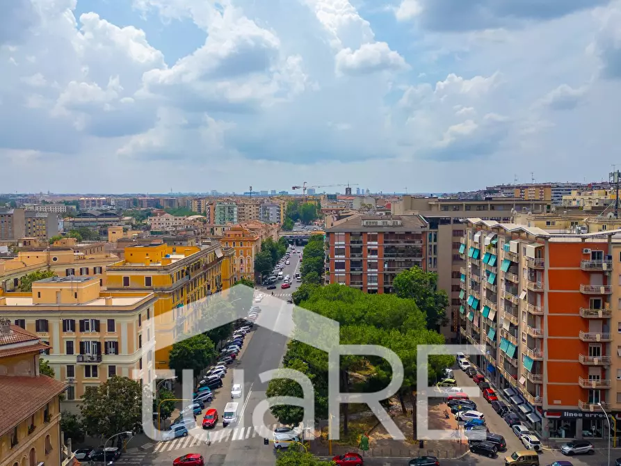 Immagine 21 di Appartamento in vendita  in via ettore rolli a Roma