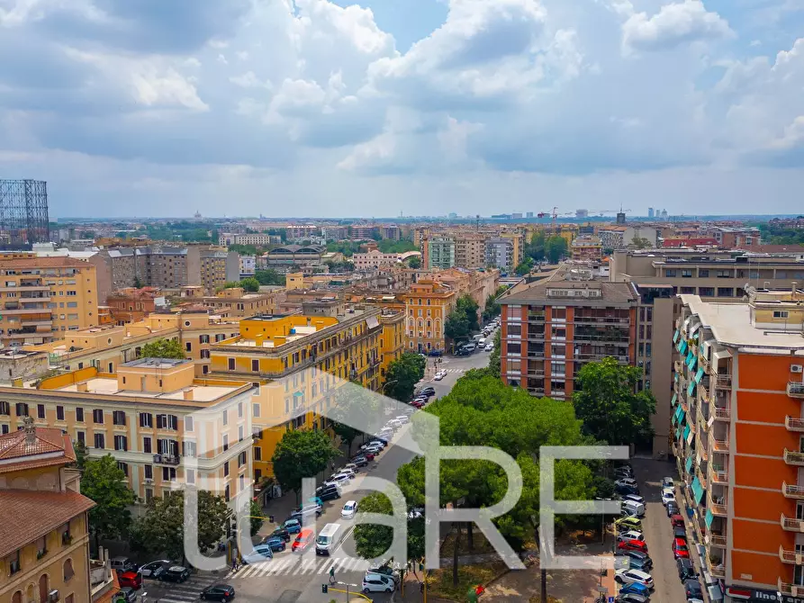 Immagine 23 di Appartamento in vendita  in via ettore rolli a Roma