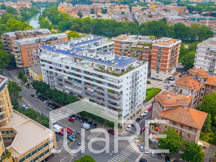Immagine 25 di Appartamento in vendita  in via ettore rolli a Roma