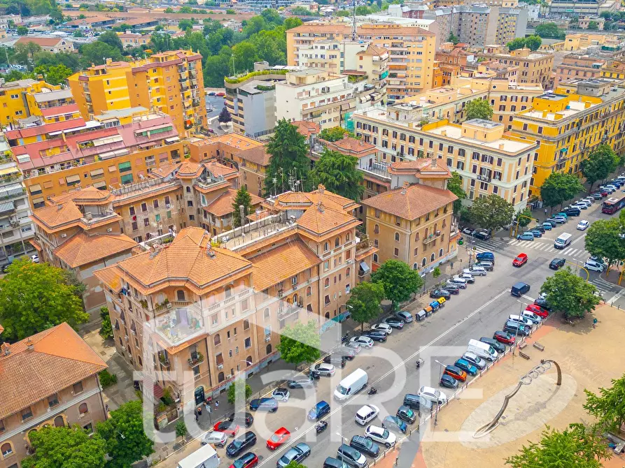 Immagine 26 di Appartamento in vendita  in via ettore rolli a Roma