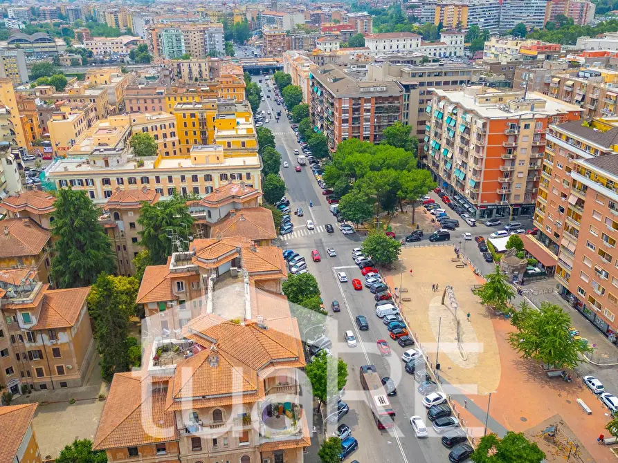 Immagine 28 di Appartamento in vendita  in via ettore rolli a Roma