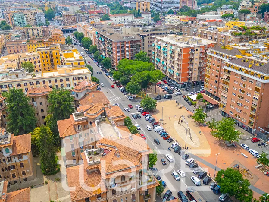 Immagine 29 di Appartamento in vendita  in via ettore rolli a Roma