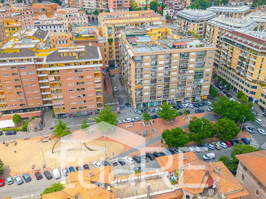 Immagine 30 di Appartamento in vendita  in via ettore rolli a Roma