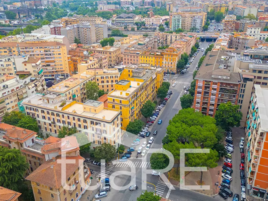Immagine 31 di Appartamento in vendita  in via ettore rolli a Roma