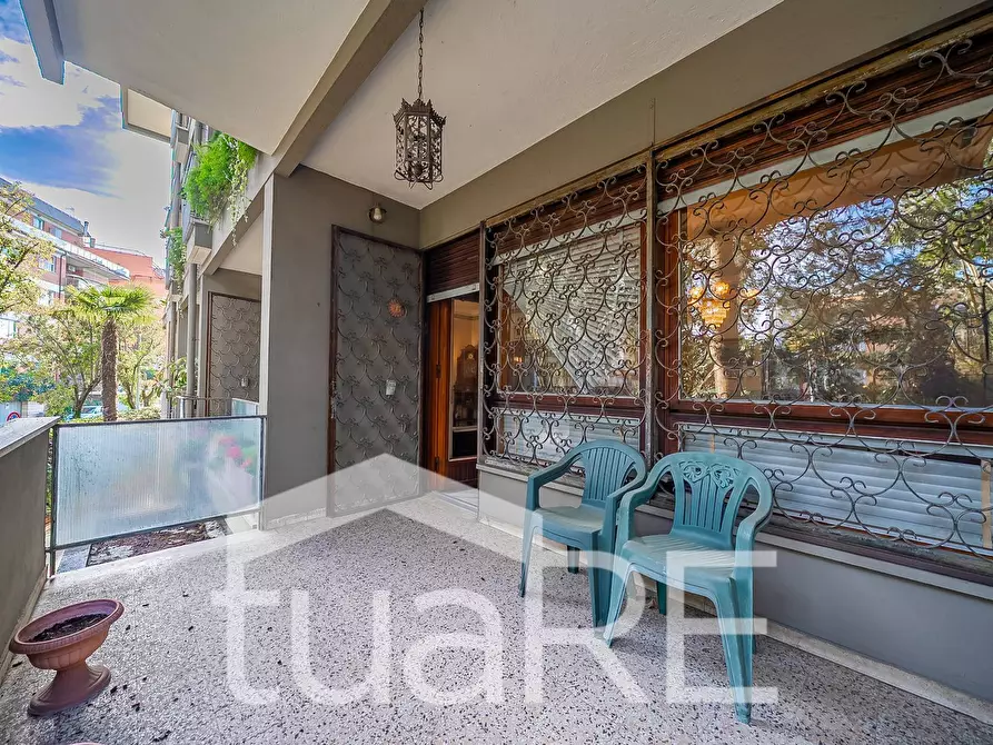 Immagine 6 di Appartamento in vendita  in Via Proba Petronia a Roma