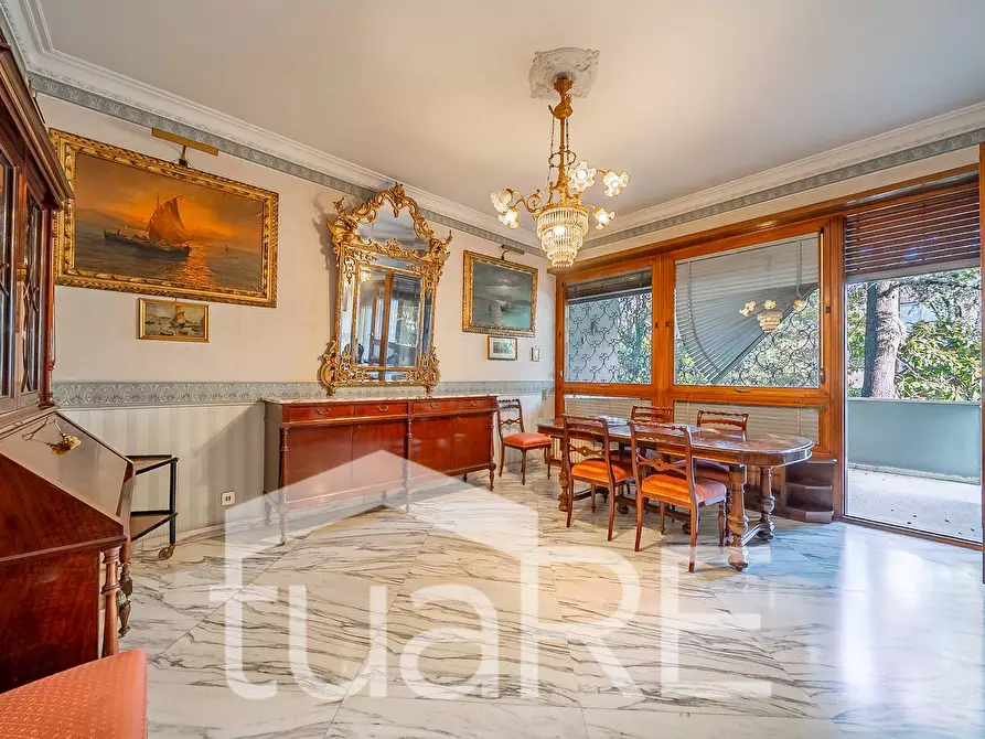 Immagine 10 di Appartamento in vendita  in Via Proba Petronia a Roma