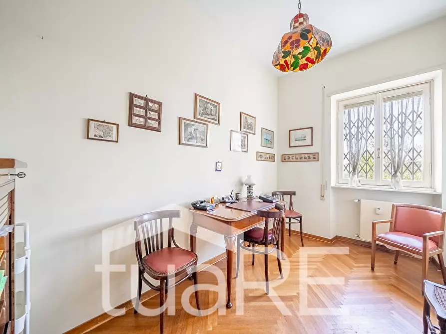 Immagine 20 di Appartamento in vendita  in Via Proba Petronia a Roma