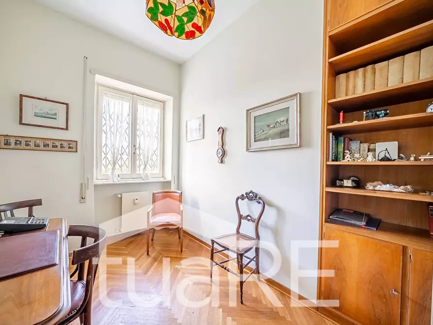 Immagine 21 di Appartamento in vendita  in Via Proba Petronia a Roma