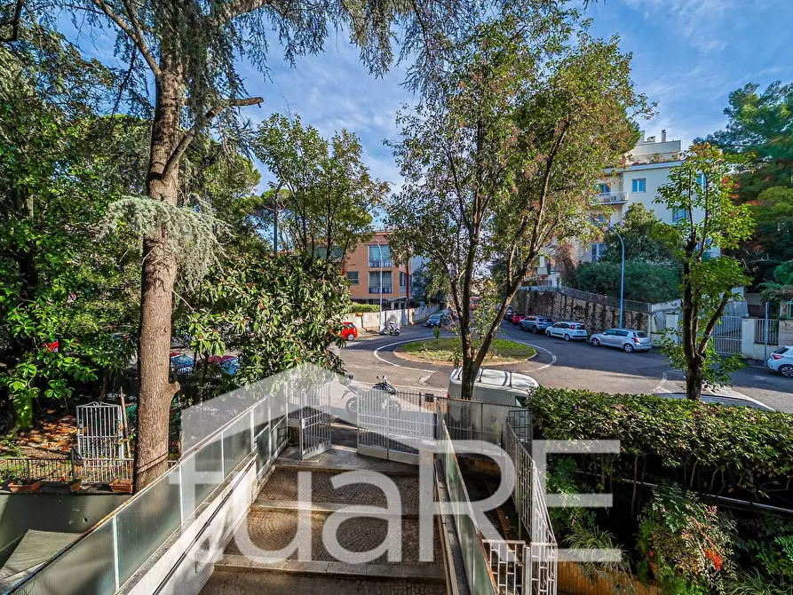 Immagine 31 di Appartamento in vendita  in Via Proba Petronia a Roma