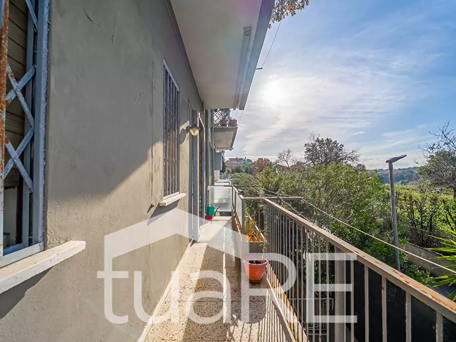 Immagine 34 di Appartamento in vendita  in Via Proba Petronia a Roma