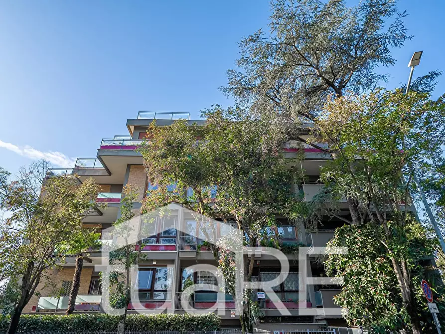 Immagine 43 di Appartamento in vendita  in Via Proba Petronia a Roma